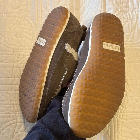 L.L. Bean women’s mountain slipper - Picture 3 of 4